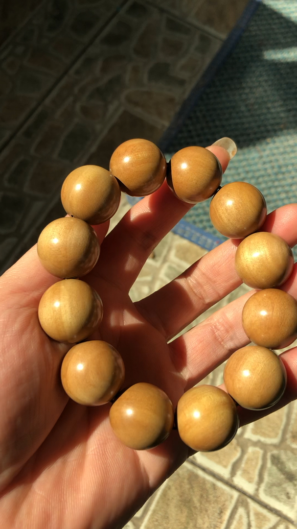 印度老山檀,初步包浆,颗颗跟玻璃球一样,漂亮!-度小视