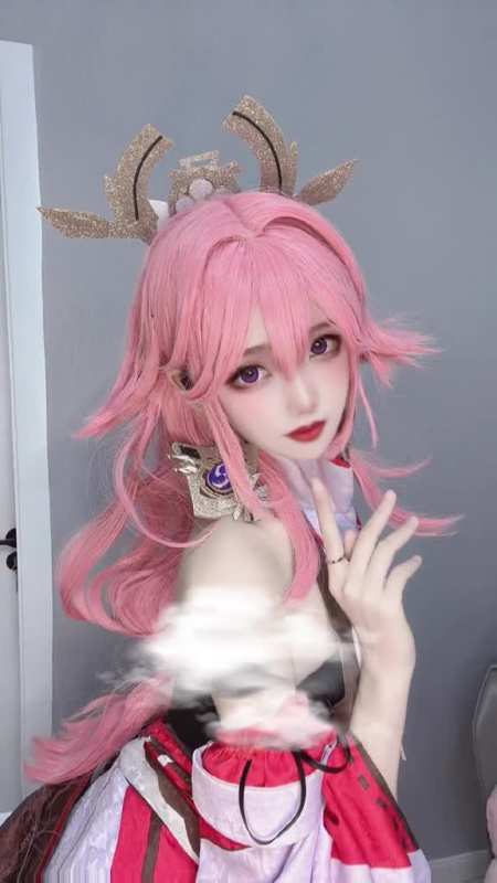 头发越粉,打人越狠你说是吧旅行者?cos原神飞彩镌流年cosplay-度小视