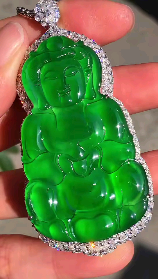 好物推荐#帝王绿翡翠观音