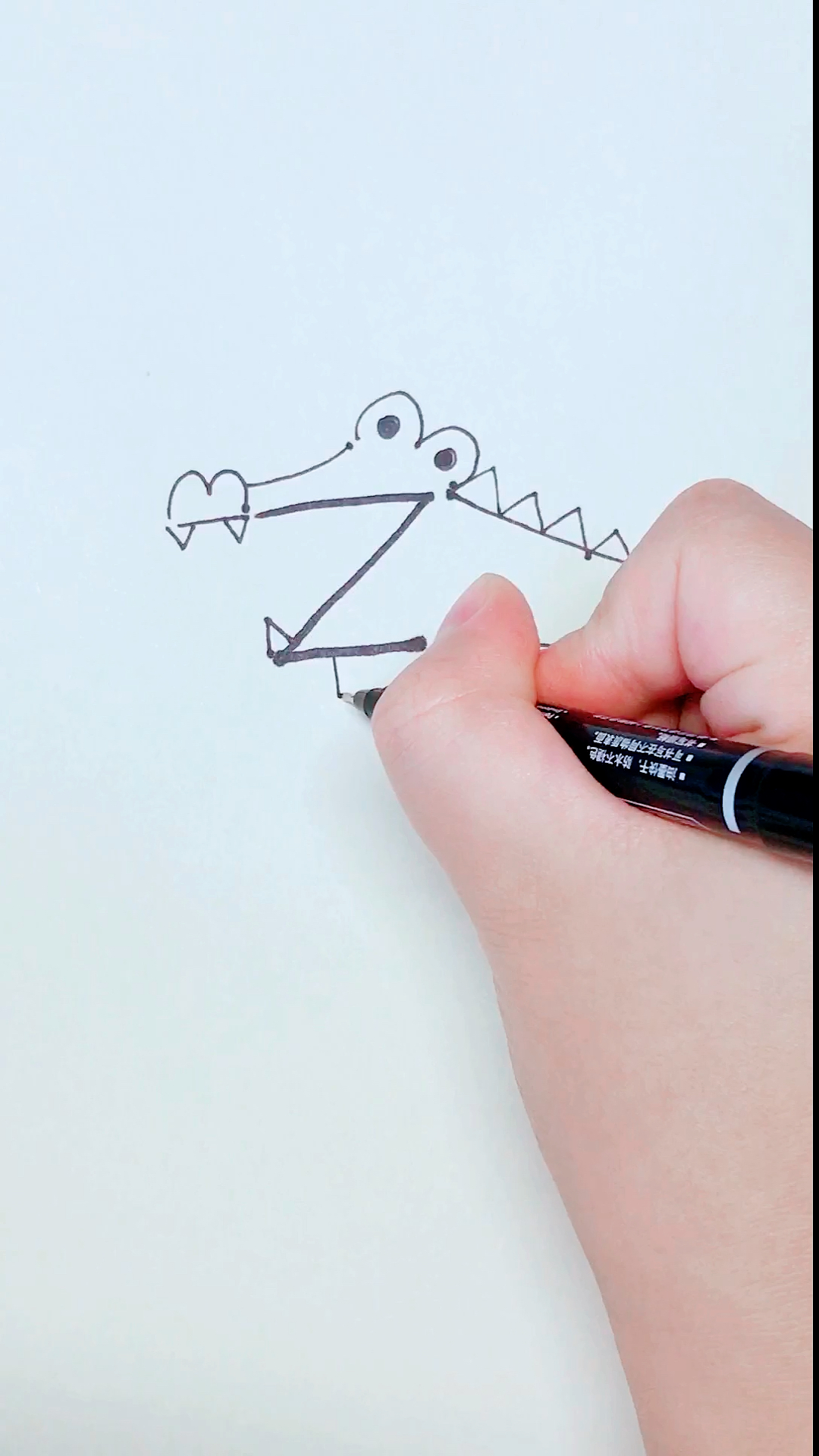 好玩的创意字母简笔画「z」