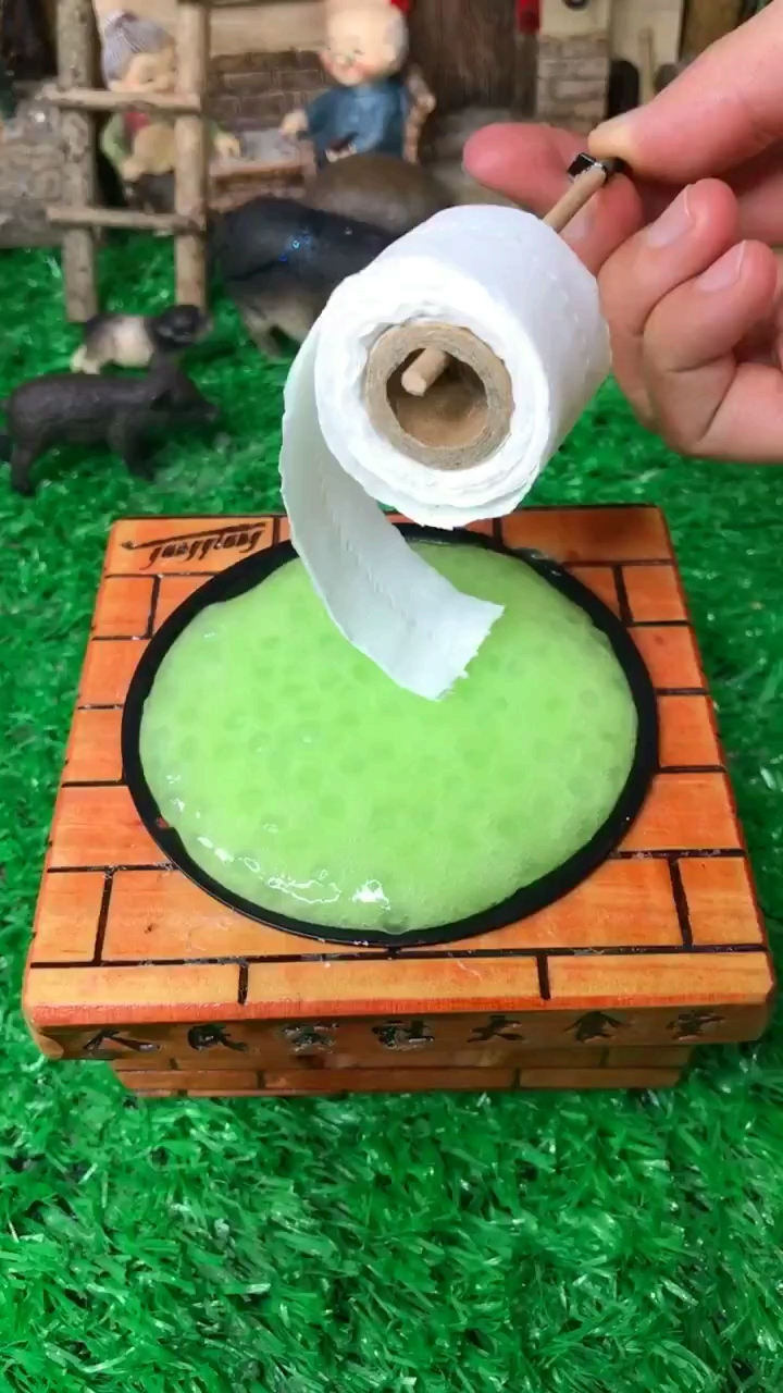 用卫生纸做个泥