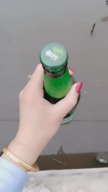 我捧你你就是玻璃子我松手你就是玻璃渣子不要把我对你的好当作理所
