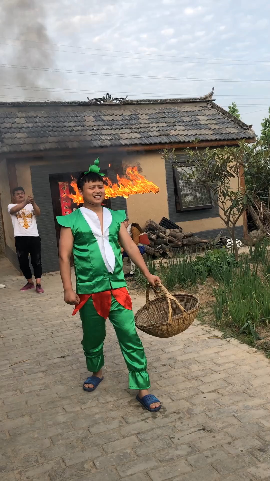 葫芦娃四娃喷火
