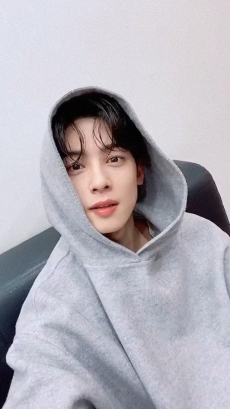 我要上热门#人太帅的缺点就是把广告拍出了偶像剧