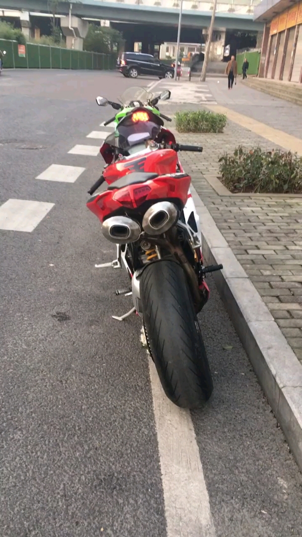 手握油门圣火令,此生不忘机车命