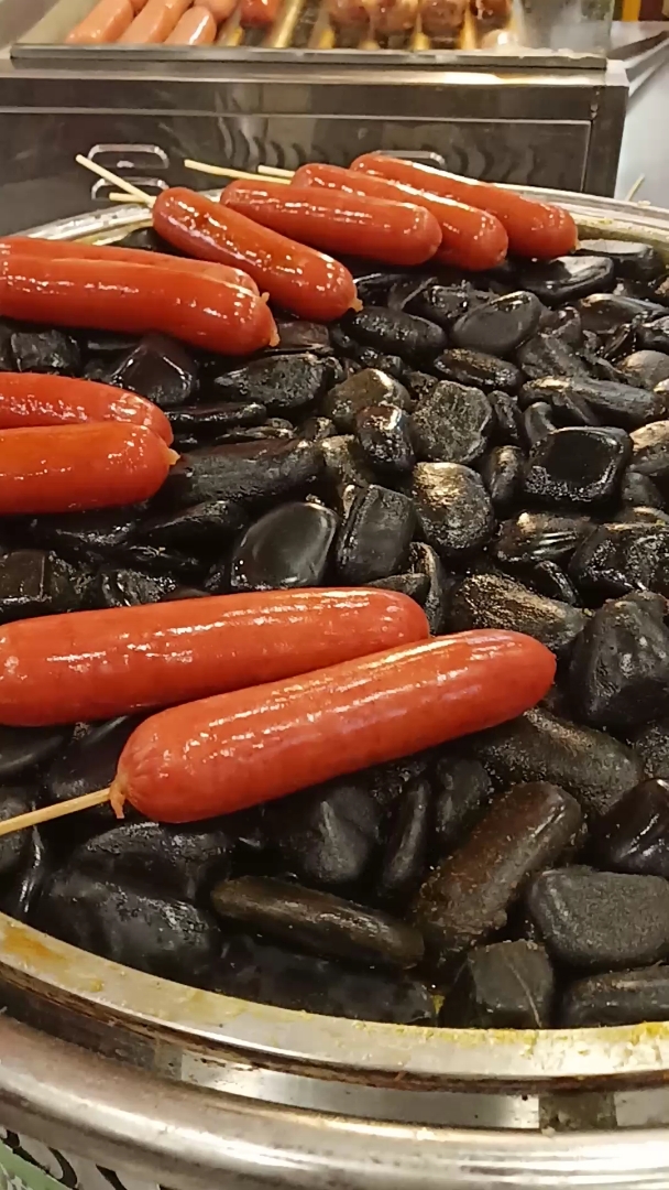 舌尖上的旅行#这叫石头烤肠……(〃〃)第一次见