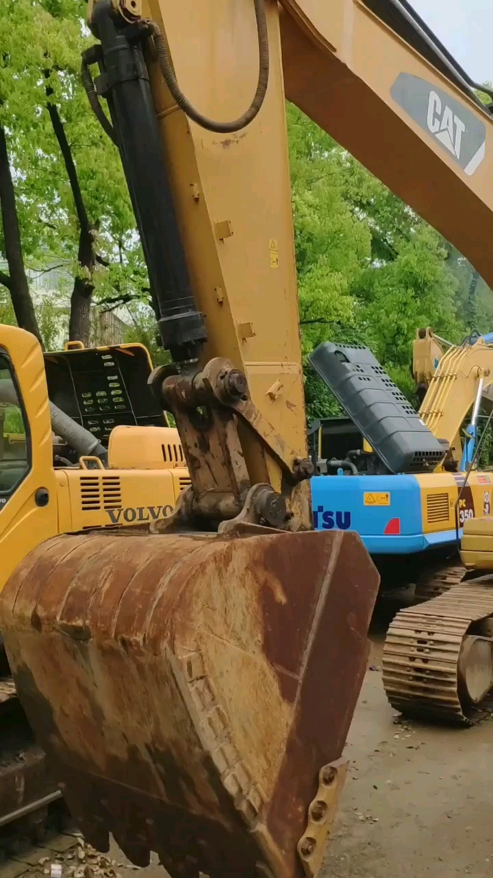 见过这种砸地试机的麽