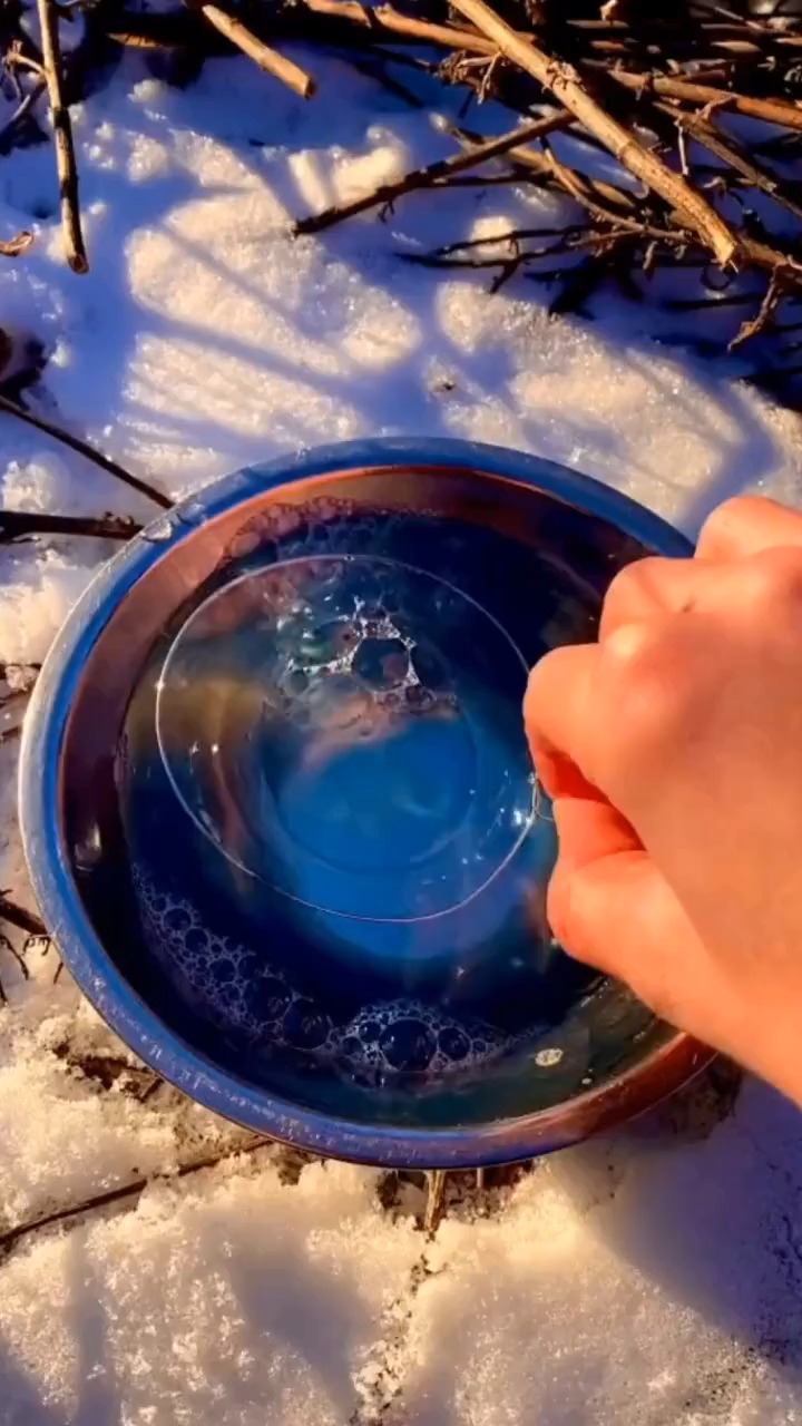 搞笑视频#瞬间结冰