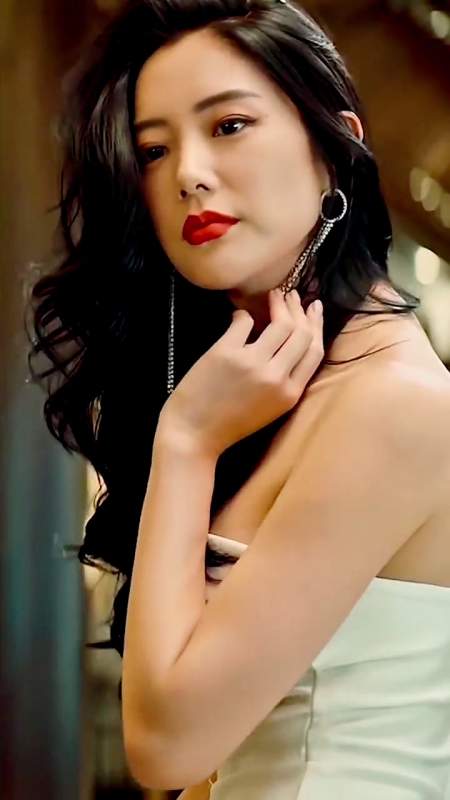 李成敏克拉拉亚洲最美女神,这笑容太甜了!无论现代还是古风-度小视