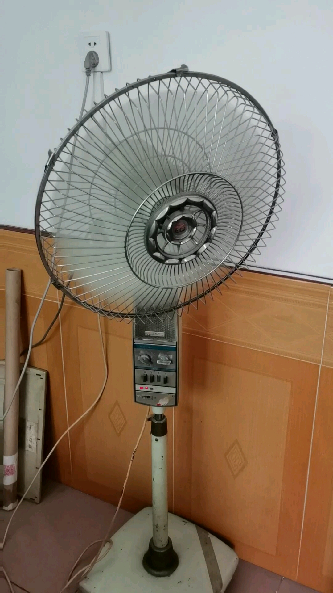 1987年买的上海海鸥牌电风扇现在还能正常使用质量没得说-度小视