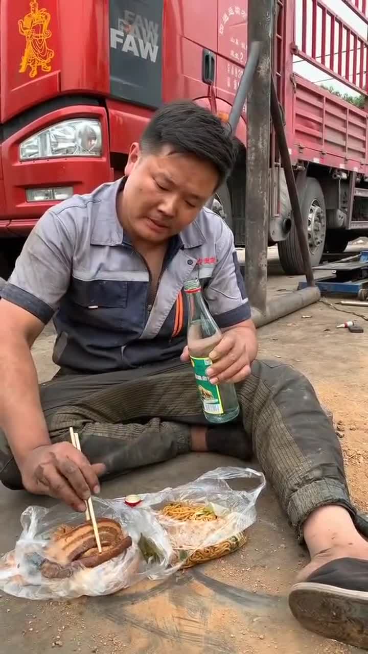 卡车司机的生活,就是这么惬意,看完有没有羡慕