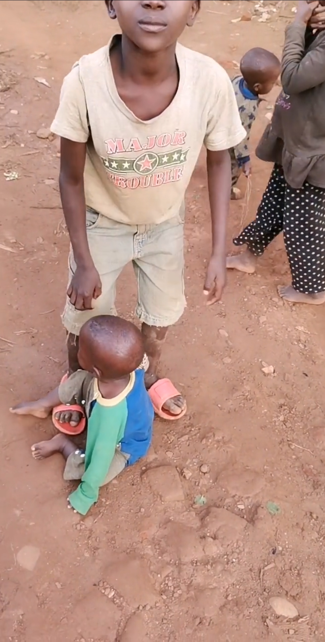 哭是牙肯尼的专长,为什么他抢去?