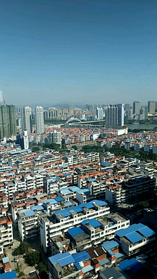 站在31楼,看窗外景色.