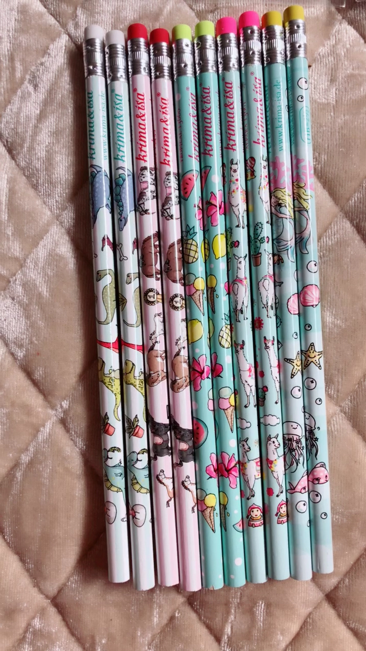 小时候就没见过这么好看的铅笔,现在不上学我看到忍不住买了很多