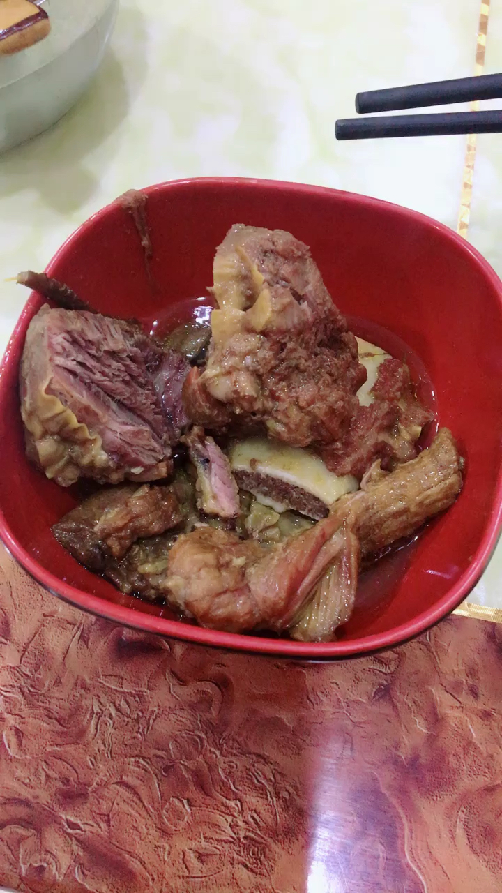 好大的牛排套餐加一碗咸饭17块