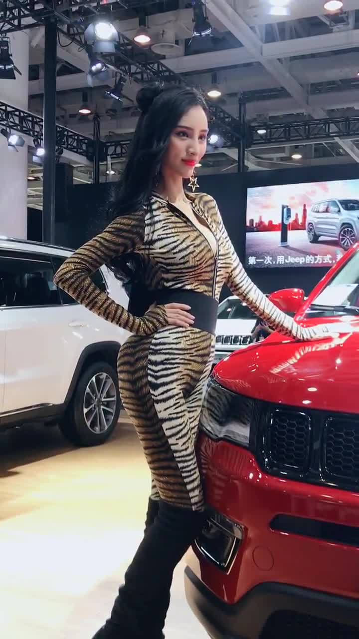 吴春怡女神#今日份的自拍#夏日微醺干花妆送上热门