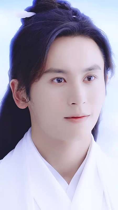 龚俊有谁跟我一样从看山河令开始,就期待老温的白发和红衣造型