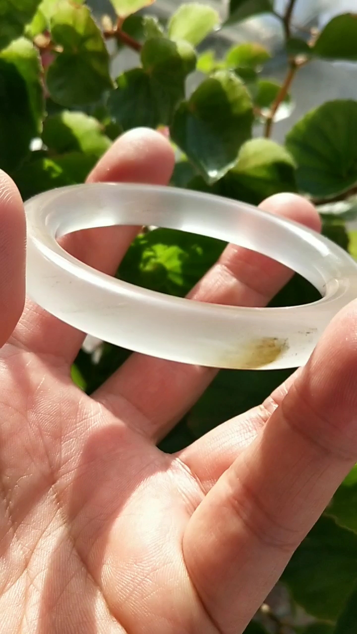 新疆金丝玉天山翠手镯