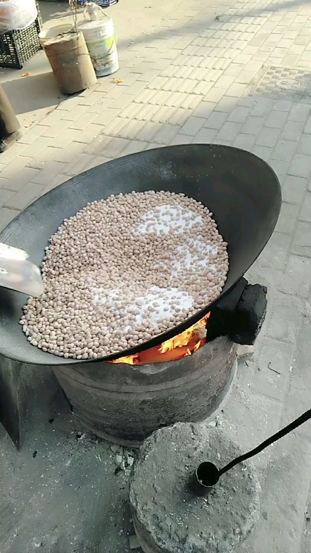 过了腊八就是年#合肥食用盐炒花生