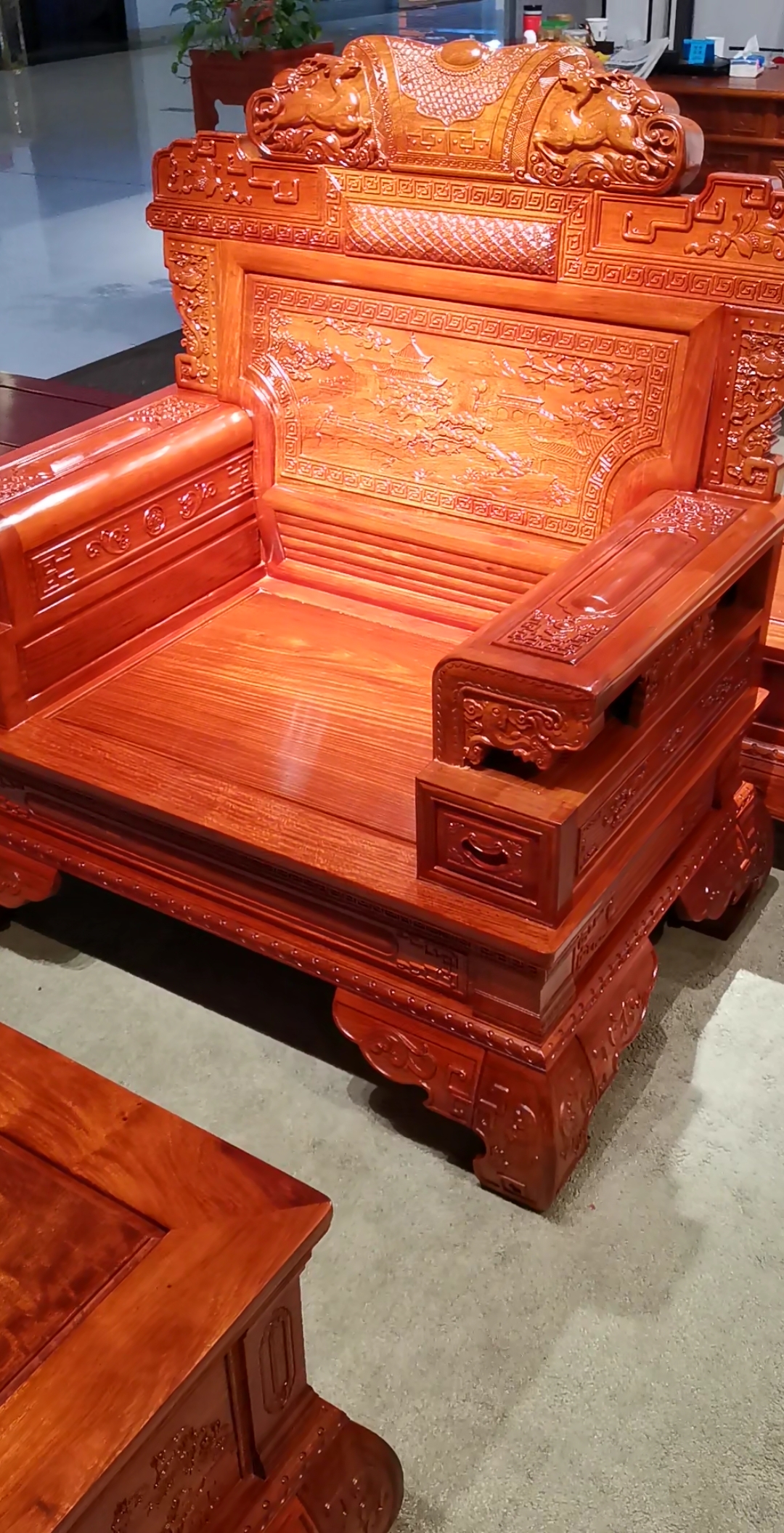 古典红木家具#缅甸花梨木招财进客厅宝沙发独板虎皮纹