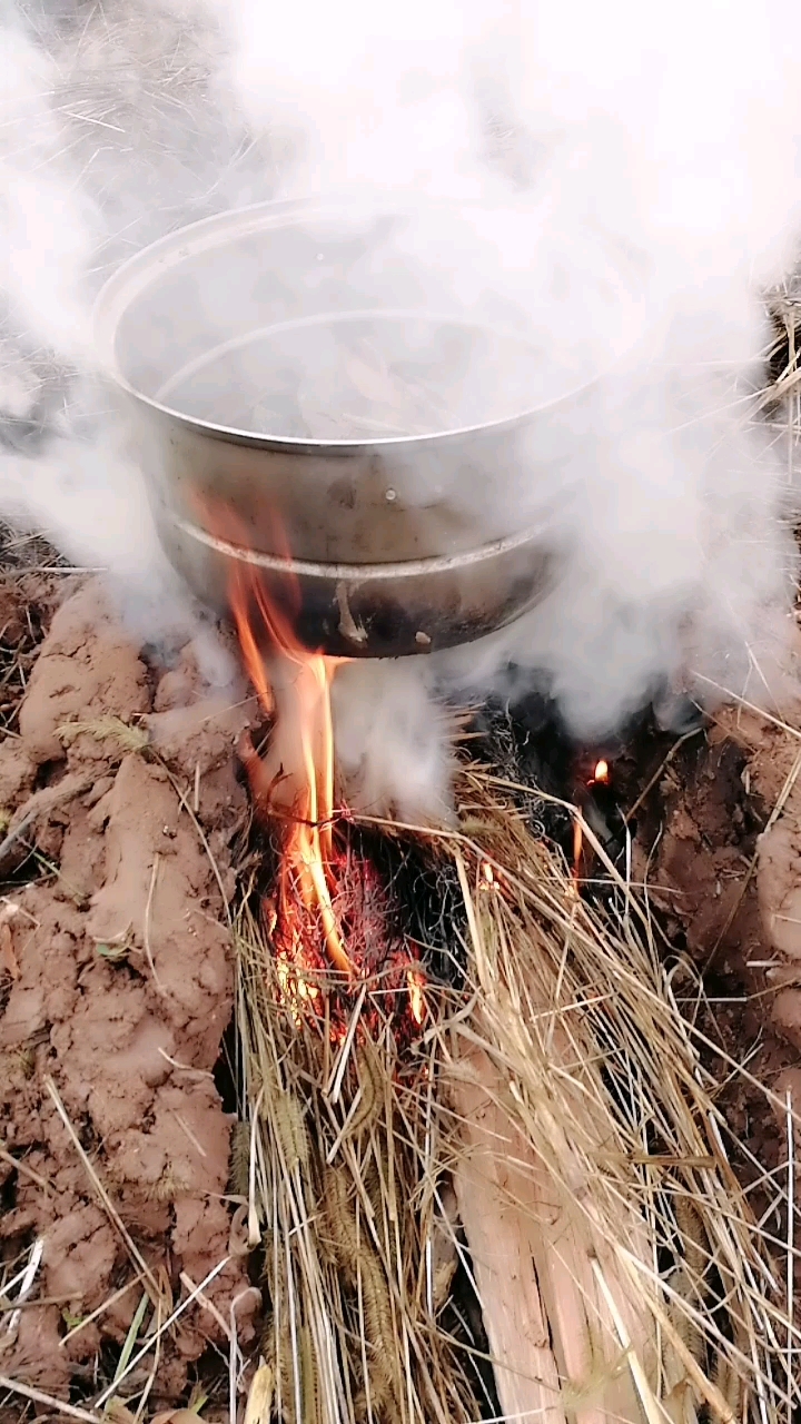 生火做饭.