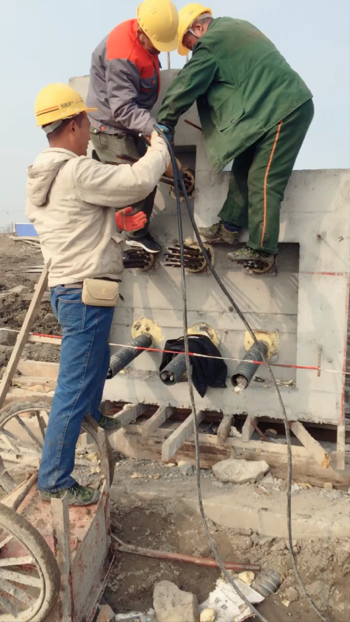 桥梁预应力后张法施工