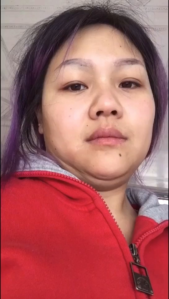 丑女化个妆去相亲,迷倒一片高富帅