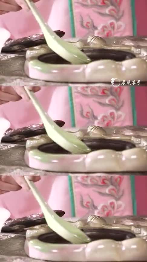 杨贵妃研墨,高力士脱靴,李白写诗,这才子佳人的一幕皇上看了都酸的慌