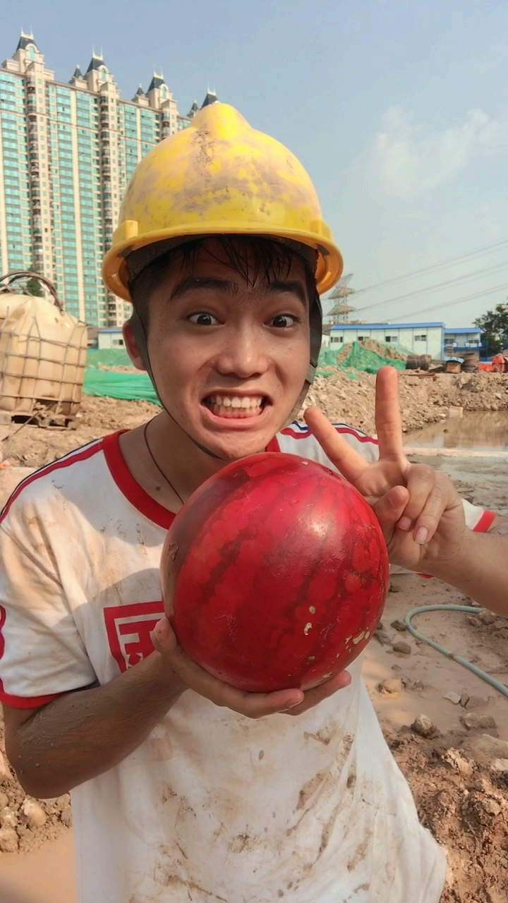 有人会支持工地小伙吗?