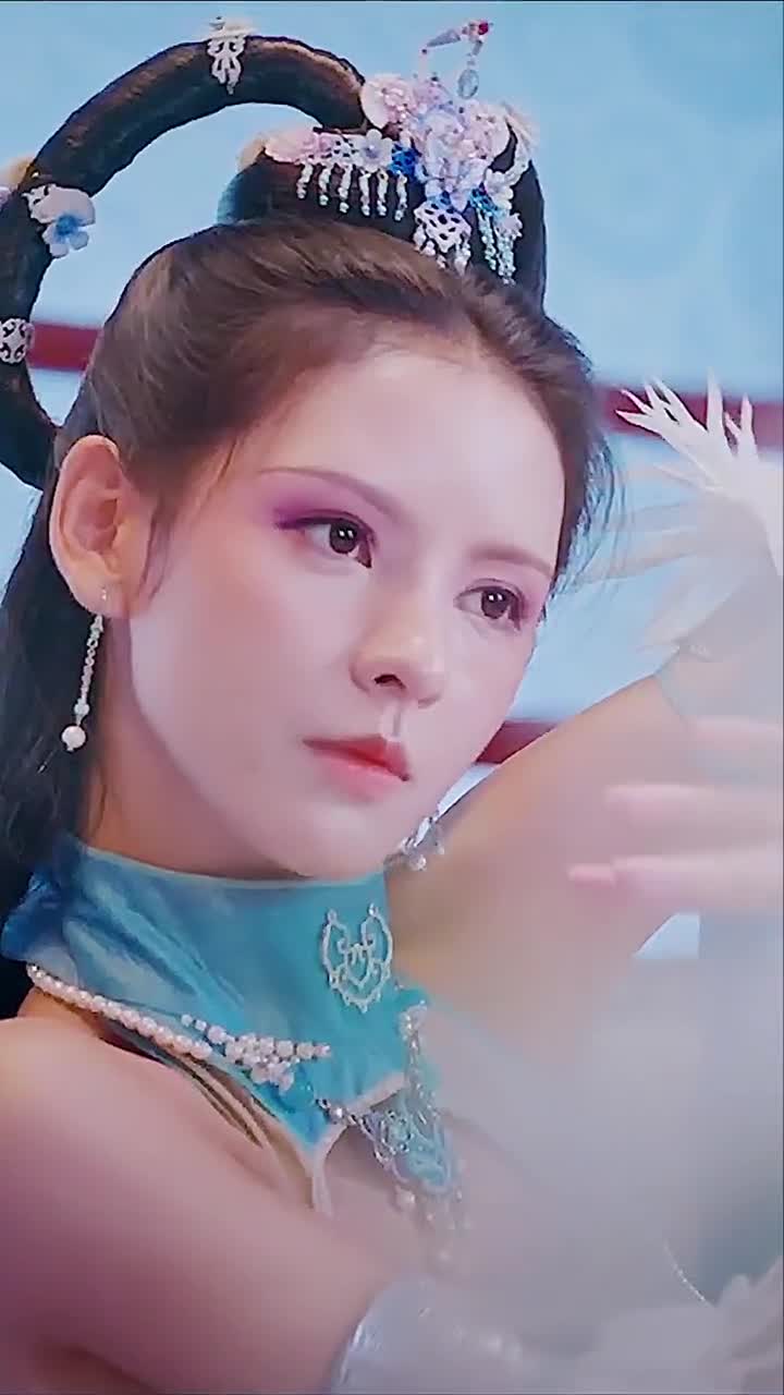 都说#张予曦穿古装有点颜值封印了,这太美了吧#小说女主脸#人鱼缚