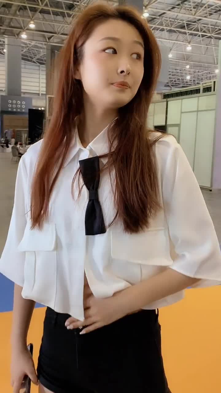 场舞肚子好饿咋外卖还没来呢看着别人在吃饭肚子都在叫了太难了黄会赢