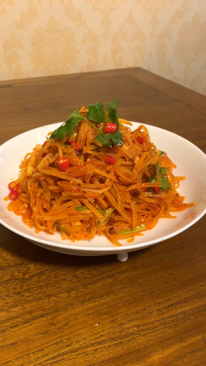 红油酸辣土豆丝