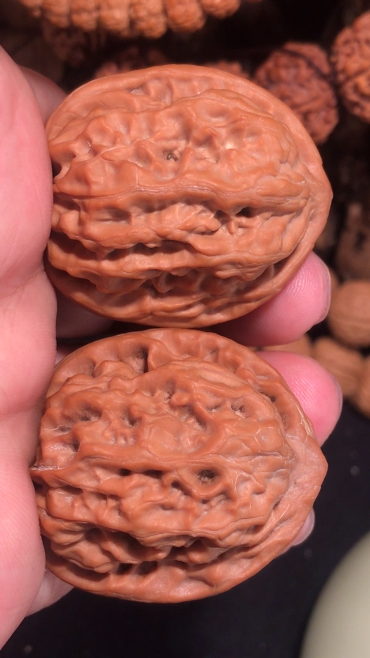 文玩核桃,马蹄狮子头