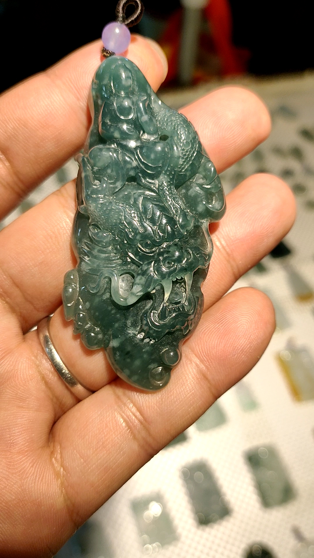 危地马拉翡翠挂件
