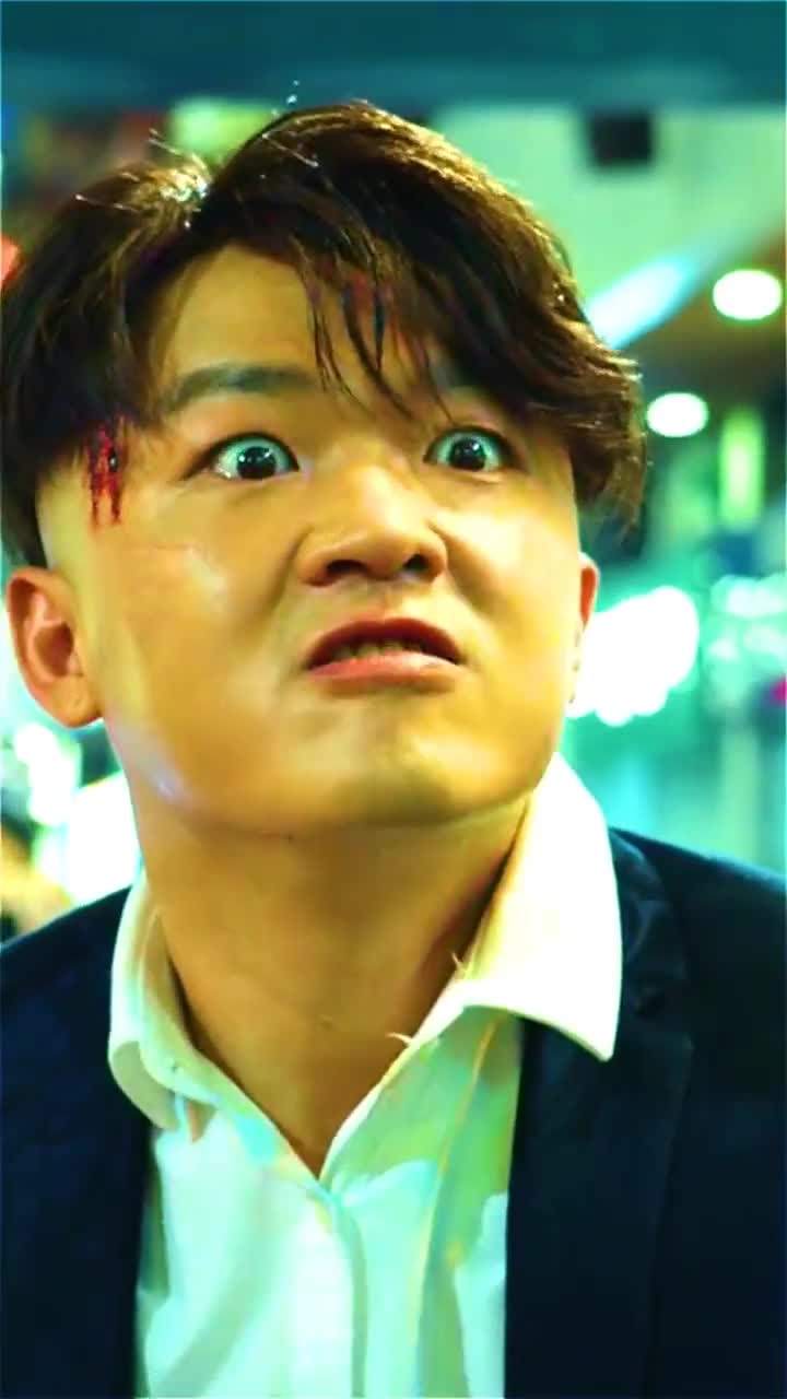 赵公子演技爆表,凭借着这部电影,让他摆脱了"烂片之王"的称号