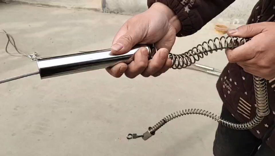 单向锁头182v245x00v400横式单向锁头弹簧套英信式长版弹簧套怎样下套