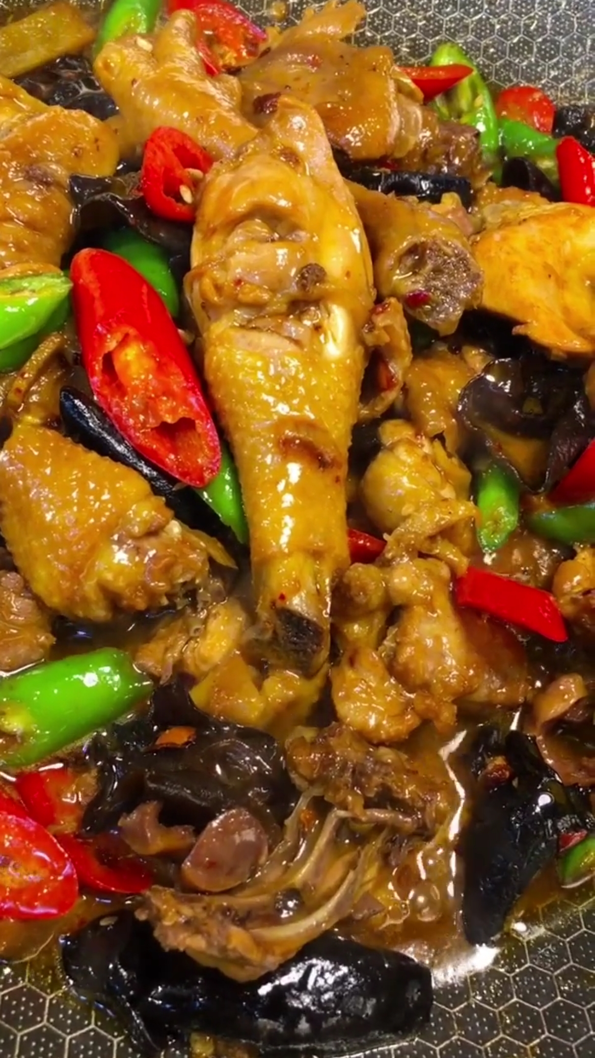 我太难了#黑木耳烧鸡