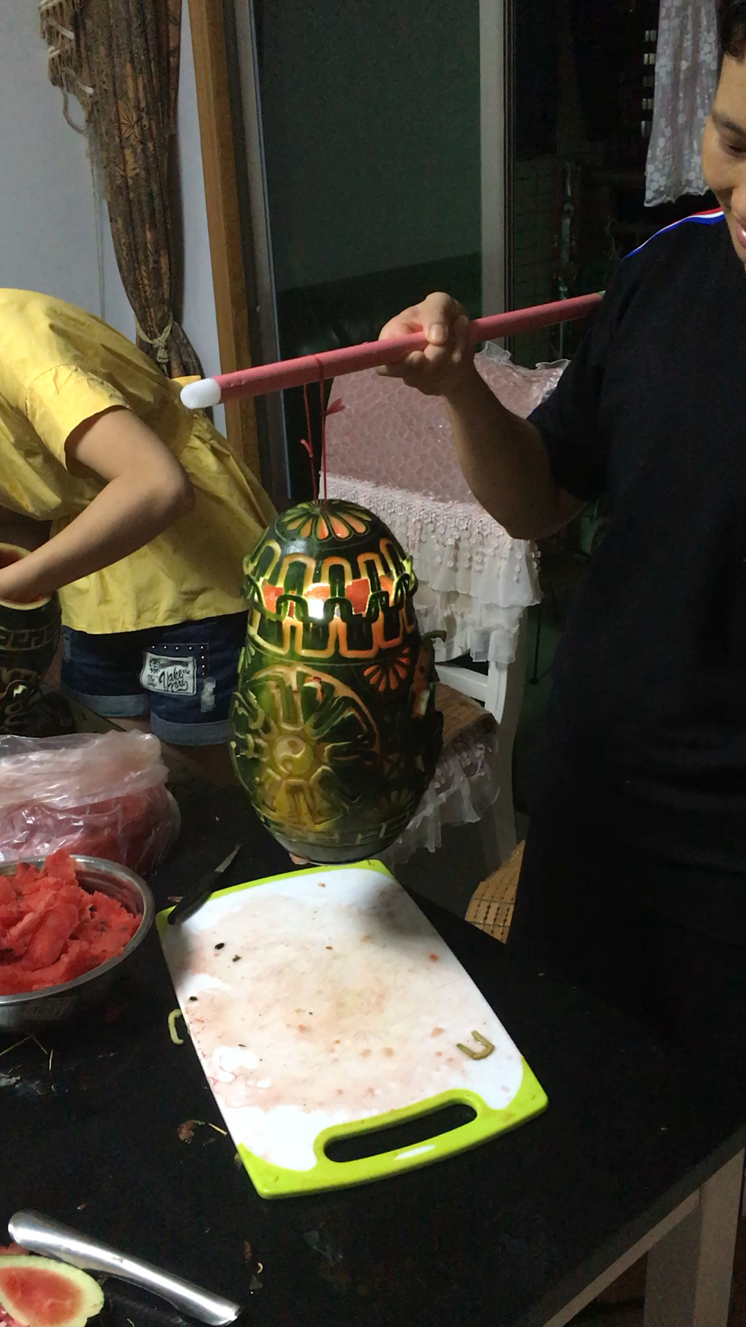 西瓜雕刻灯笼