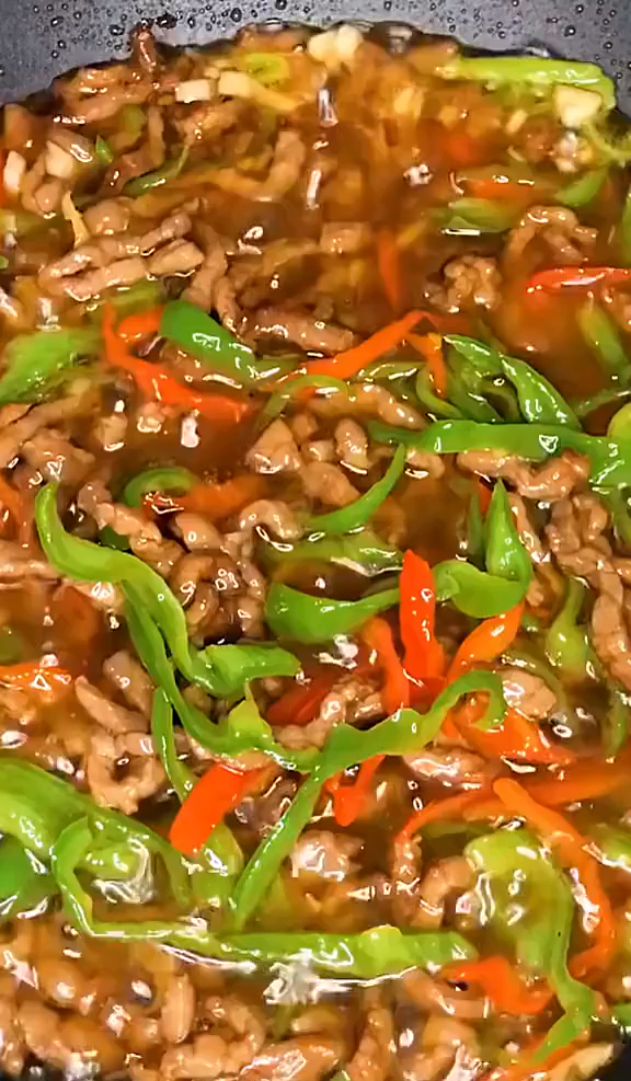 食神大pk#【双椒牛肉丝】香辣入味,好吃又过瘾,下饭的必备良菜.