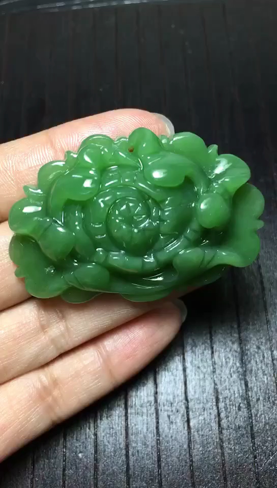 和田玉碧玉牡丹花