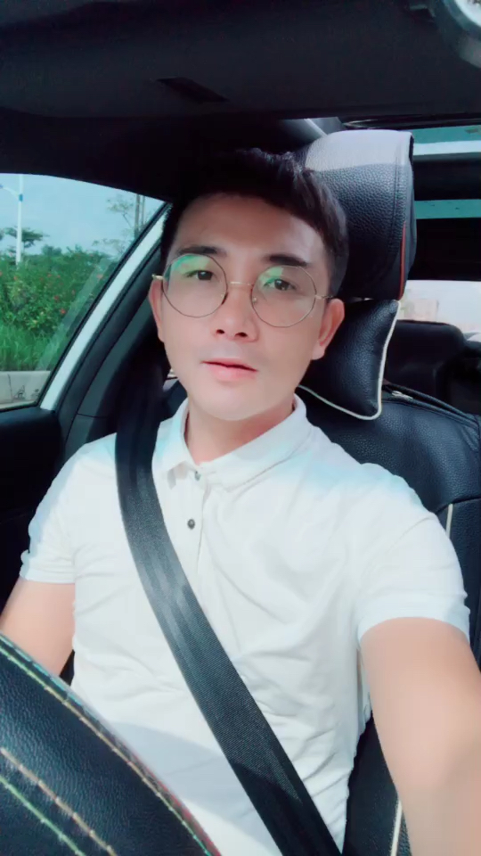 40岁大叔的我,准备接98年小姐姐约会,心情倍好,大家觉得?戏吗?