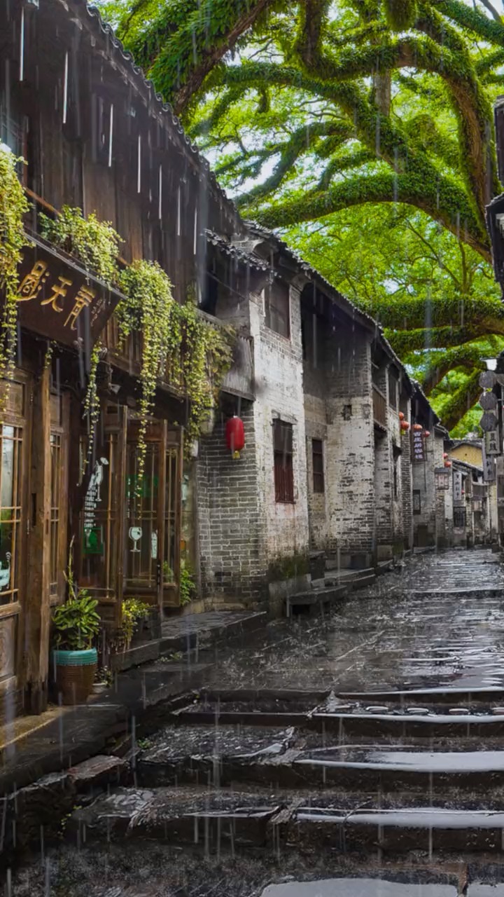 旧城雨朦胧,浓墨染相思,倾城胭脂伞,繁华秀河山,下雨天,风景