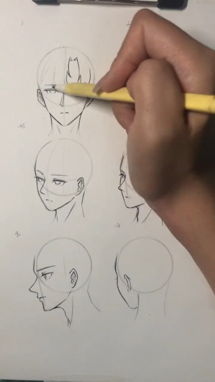 绘画动漫男头不同角度画法
