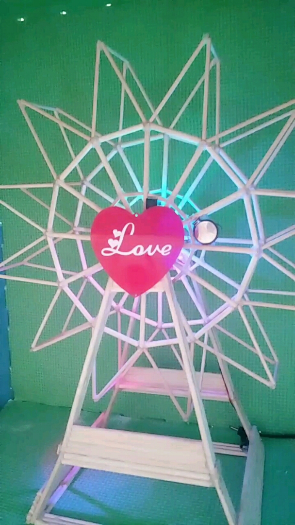 优秀如我#木棍制作摩天轮,谁要?