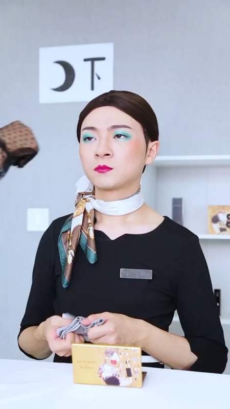 墙头草,两边倒,啥子好处都捞不到-全民小视频