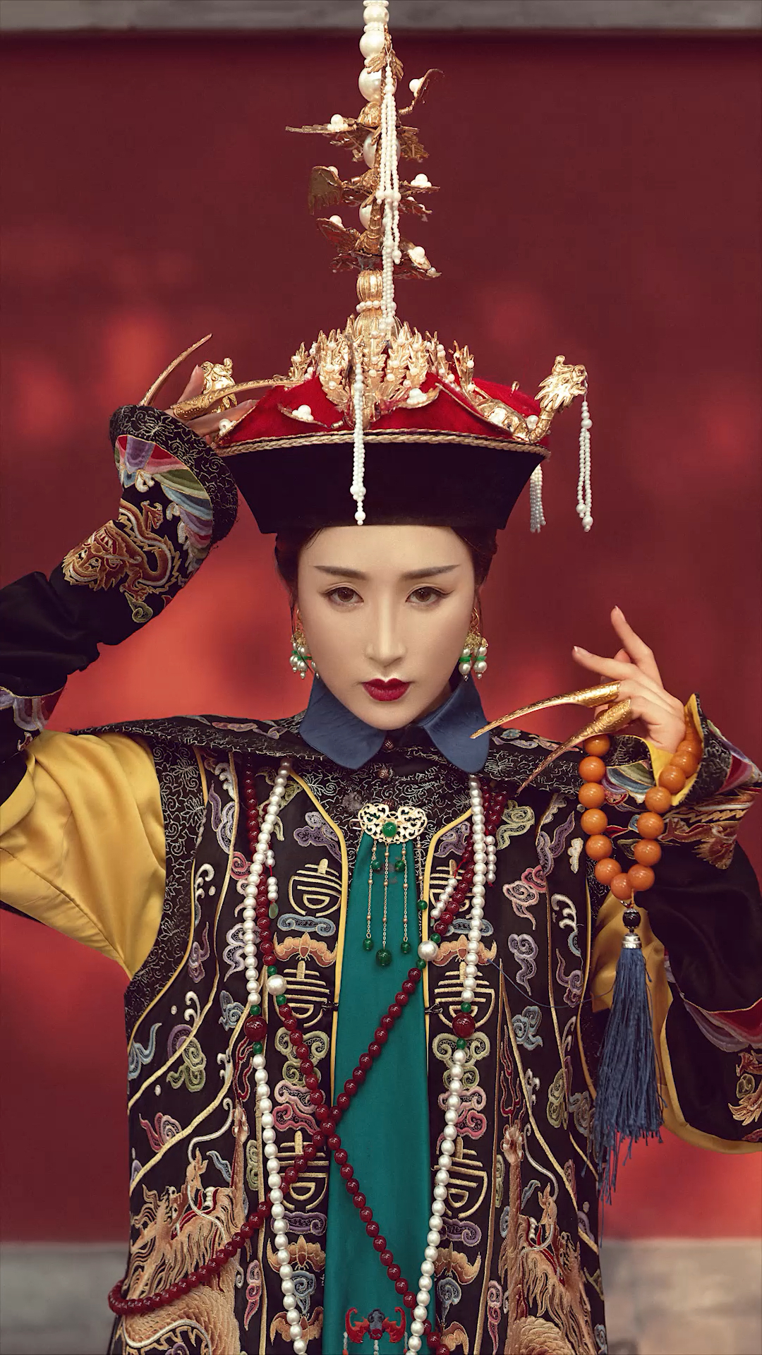 18岁的时候看古装剧想当皇后 28岁的时候只想当太后那你呢?