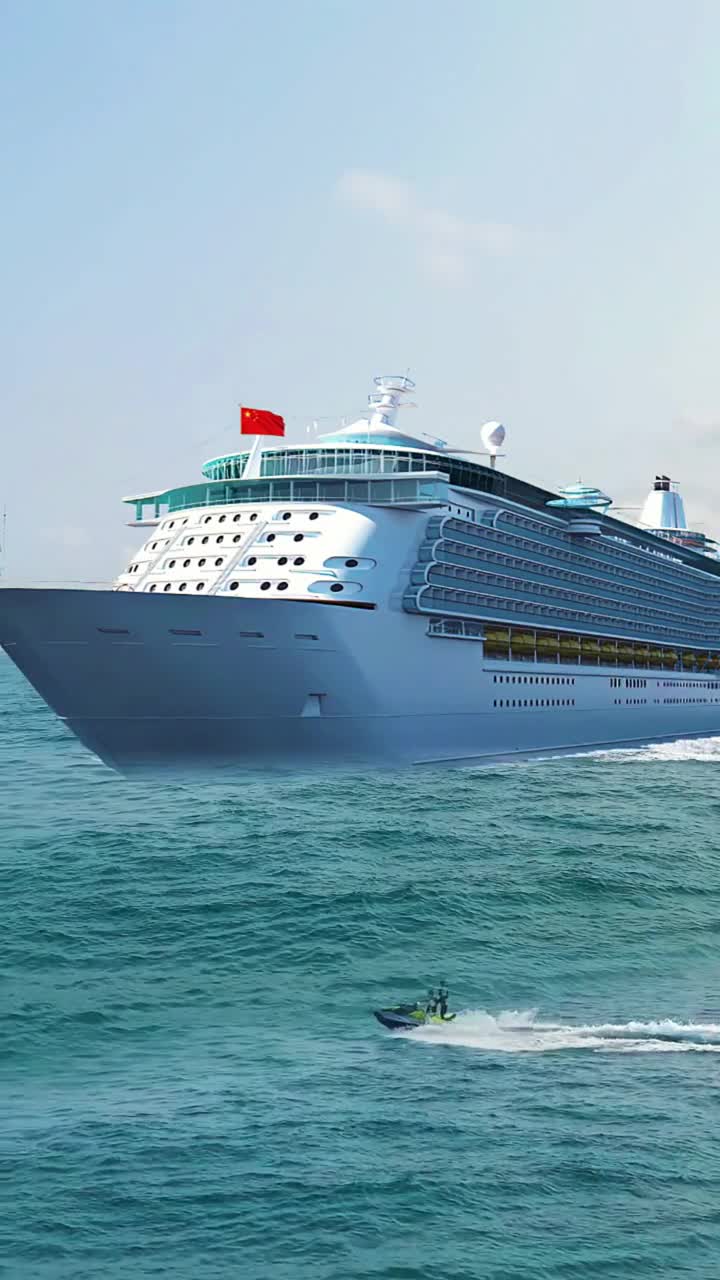 国产超级巨轮,长400米,常年往返于索马里海盗区,悬挂五星红旗,无需