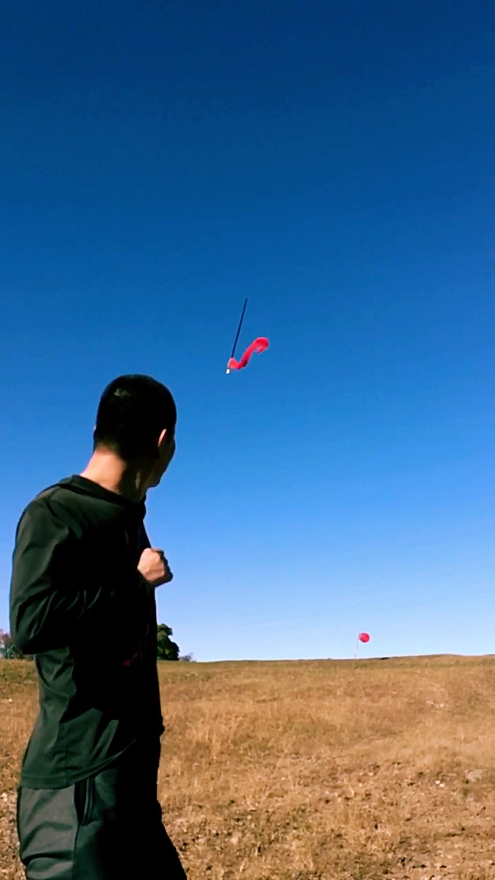 这穿云箭喝多了飞行姿势没谁了