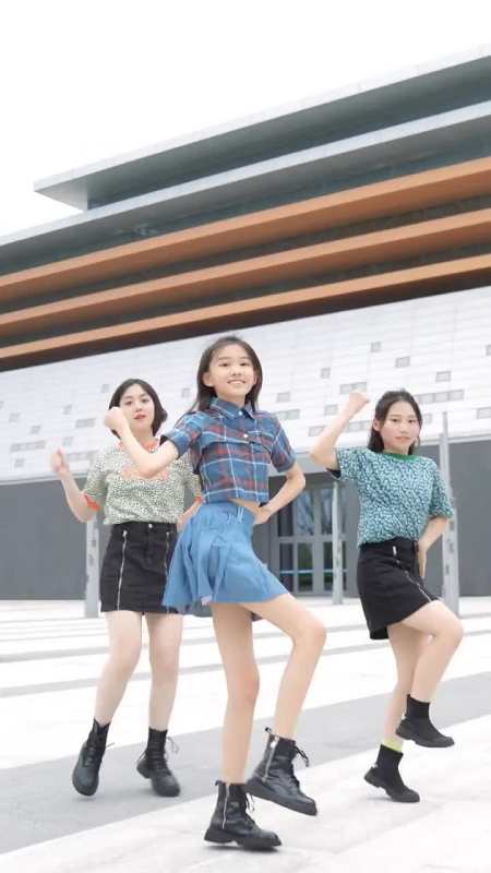 《野摩托》好看的舞蹈和美丽的心情心之所想才是心之所向宋小睿