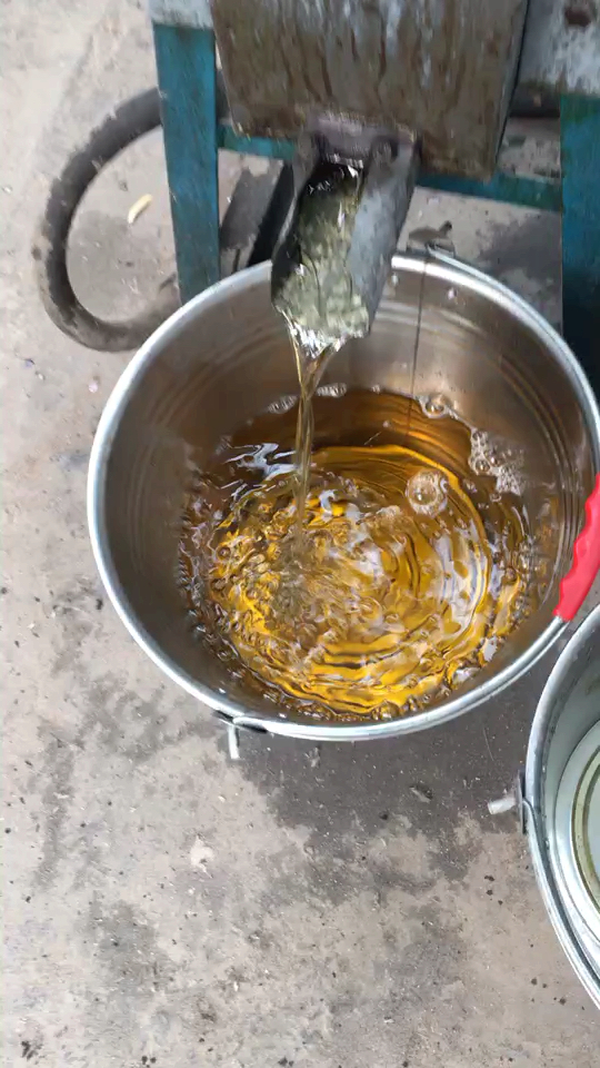 农村自榨葵花油